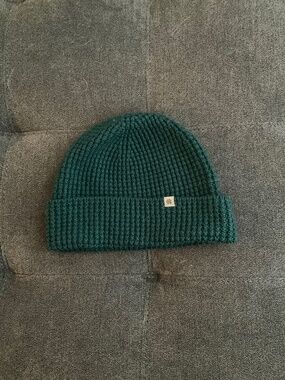 NWOT Reigning Champ Green Knit Hat